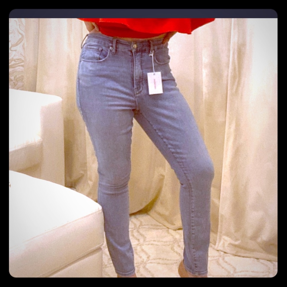 🆕 Listing! Good American jeans by Khloe K!